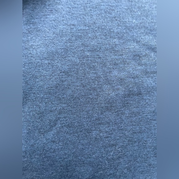 Old Navy Active Men's Navy Blue Short Sleeve Tee Active Wear Workout Gym - Picture 3 of 5